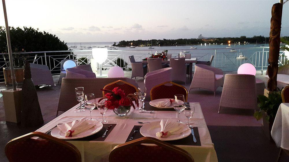 Le Lagon Grand Baie Exterior photo